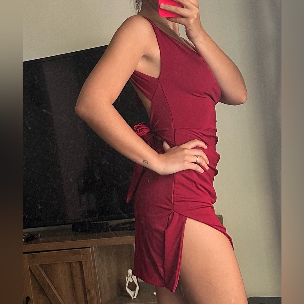 Dress - Picture 2 of 3